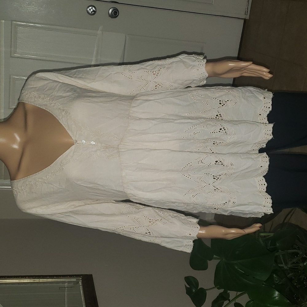 Noelle m intricately embroidered & lasercut Henley 3/4 sleeve boho tunic